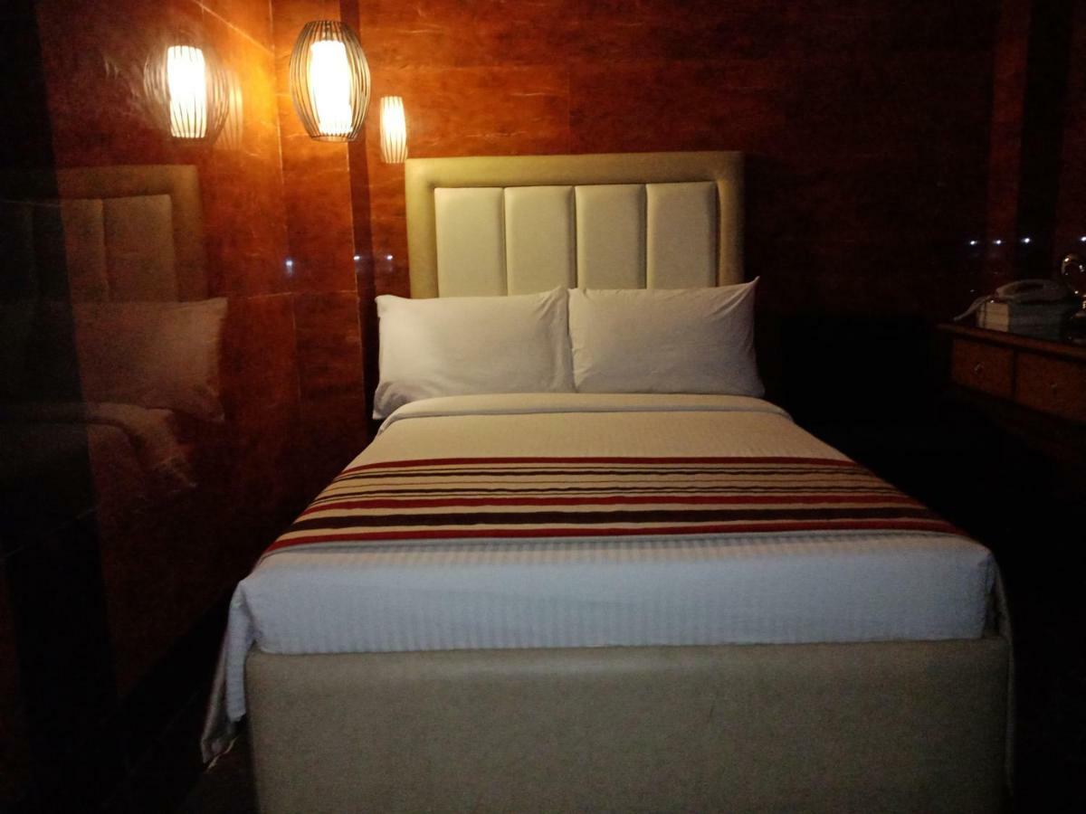 Belgian Suites Manila Eksteriør bilde